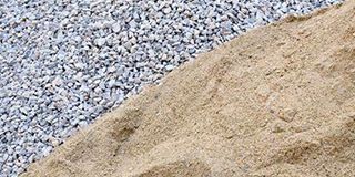 Песок и щебень